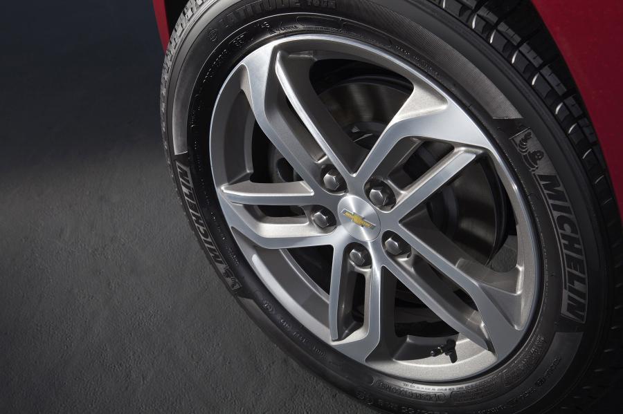  Chevrolet Equinox LTZ 2015 года  (фото 8 из 9)